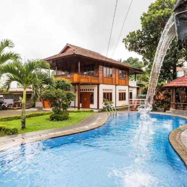 Villa Anjung Balak Cisarua Buitenkant foto